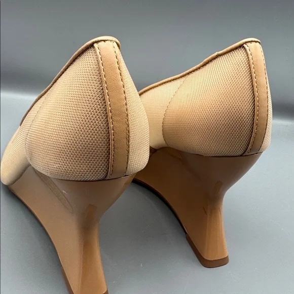 The Trendygurl Pointed Toe Wedge Pump By
Katy Perry - Picture 3 of 5